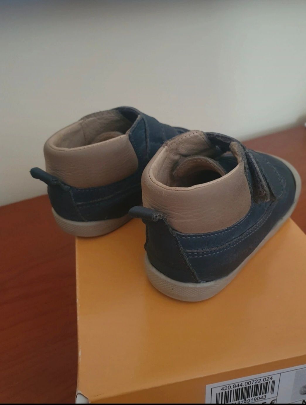 Botas Blanditos unisexo tamanho 24
