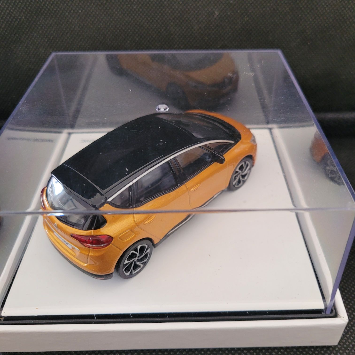 Carro miniatura Renault
