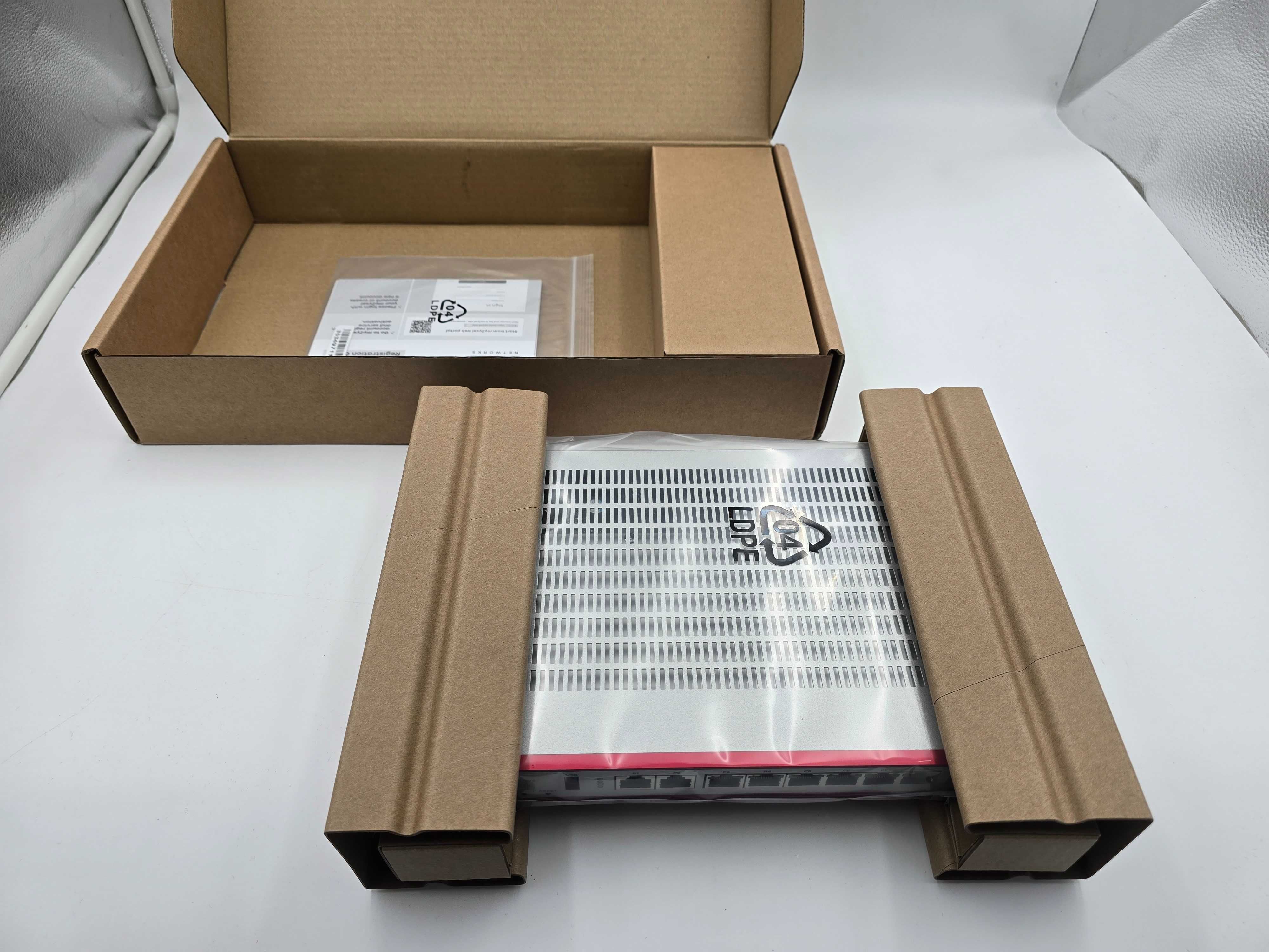 Zyxel USG FLEX200 H SERIES USGFLEX200H-EU0102F/ Switche Huby