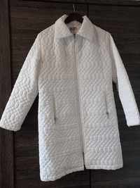 Płaszcz jesienny biały