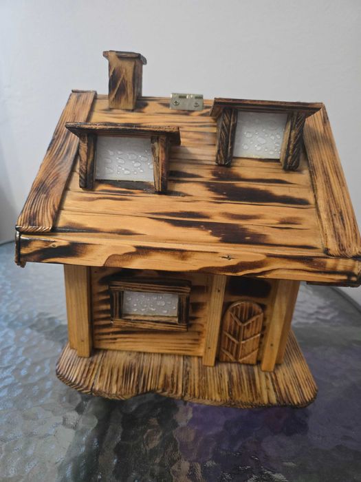 Domek skarbonka rękodzieło