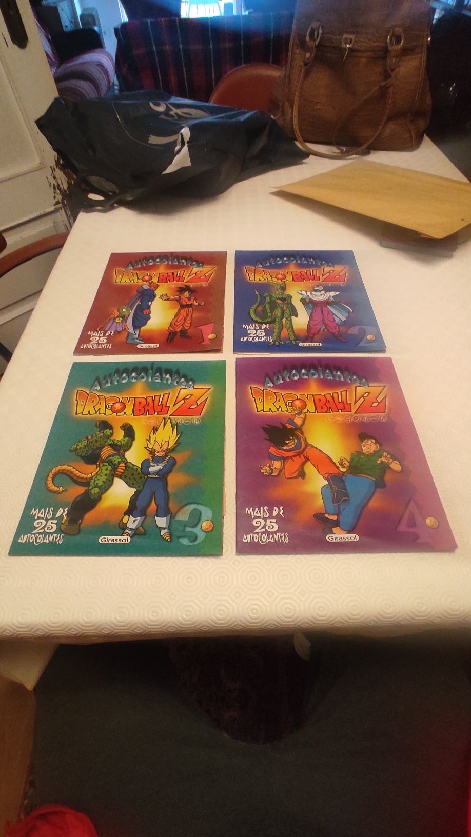 DragonBall Z quatro albuns de autocolantes completos