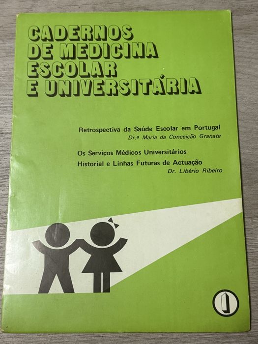 Vários livros antigos escolares
