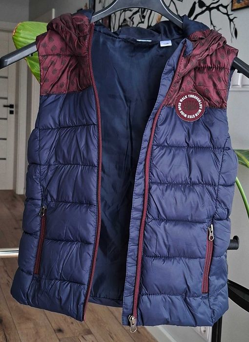 NOWY granatowy bezrękawnik granatowa kamizelka 128 Pepperts z kapturem