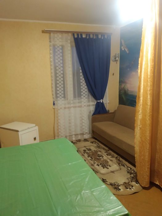здам кімнату в гуртожитку