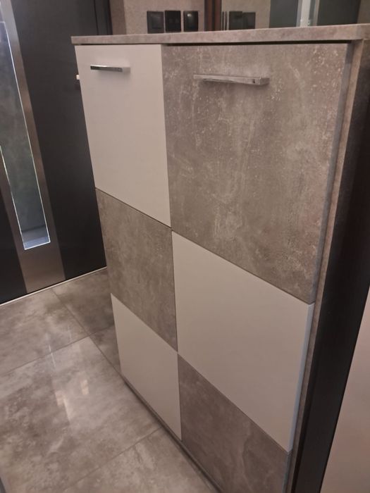 Stolik kawowy + trzy regały szafki szare białe