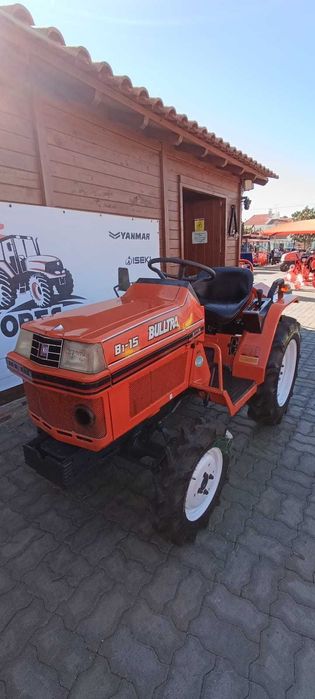 Campanha de Natal: Trator Kubota Bulltra B1-15 + 4 alfaias POUPE 1250€