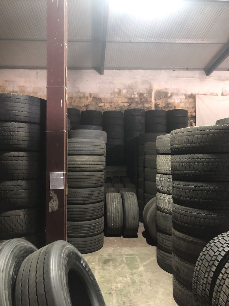 265/70R 19.5 pneus usados