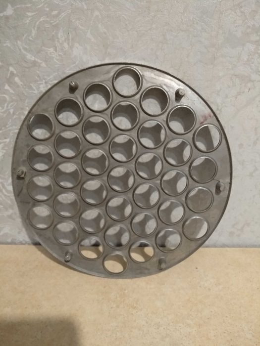 Форма для пельменів