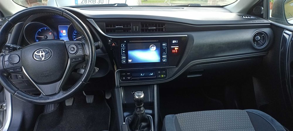 Toyota Auris 1 dono só 136000klm sport