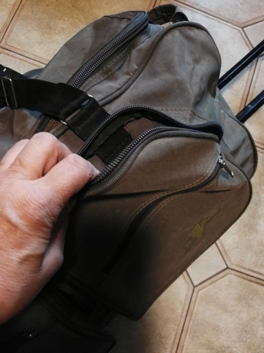 Чемодан-сумка Bagland Madrid на колёсах дбольшая