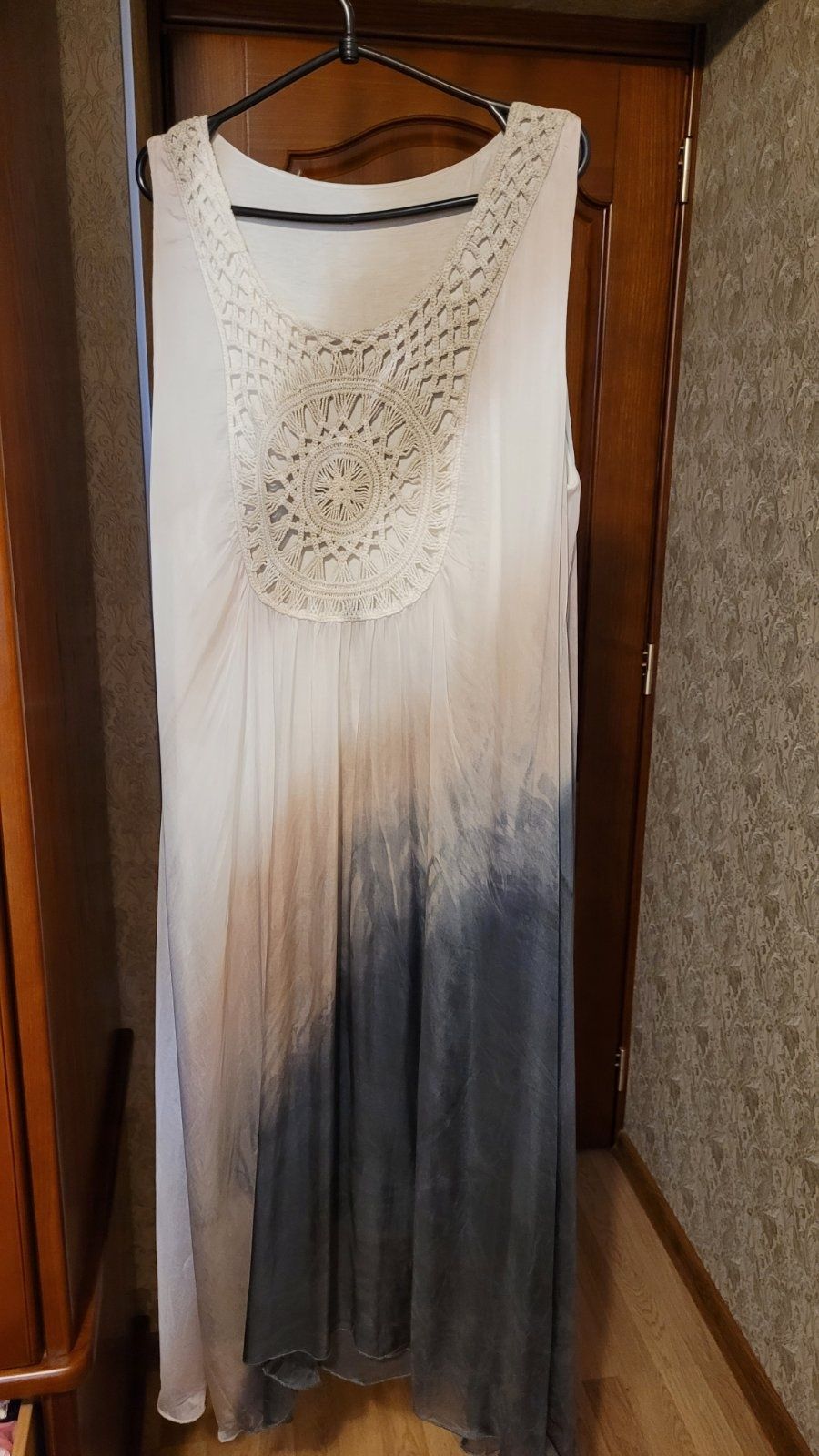 Сукня шовк, Італія