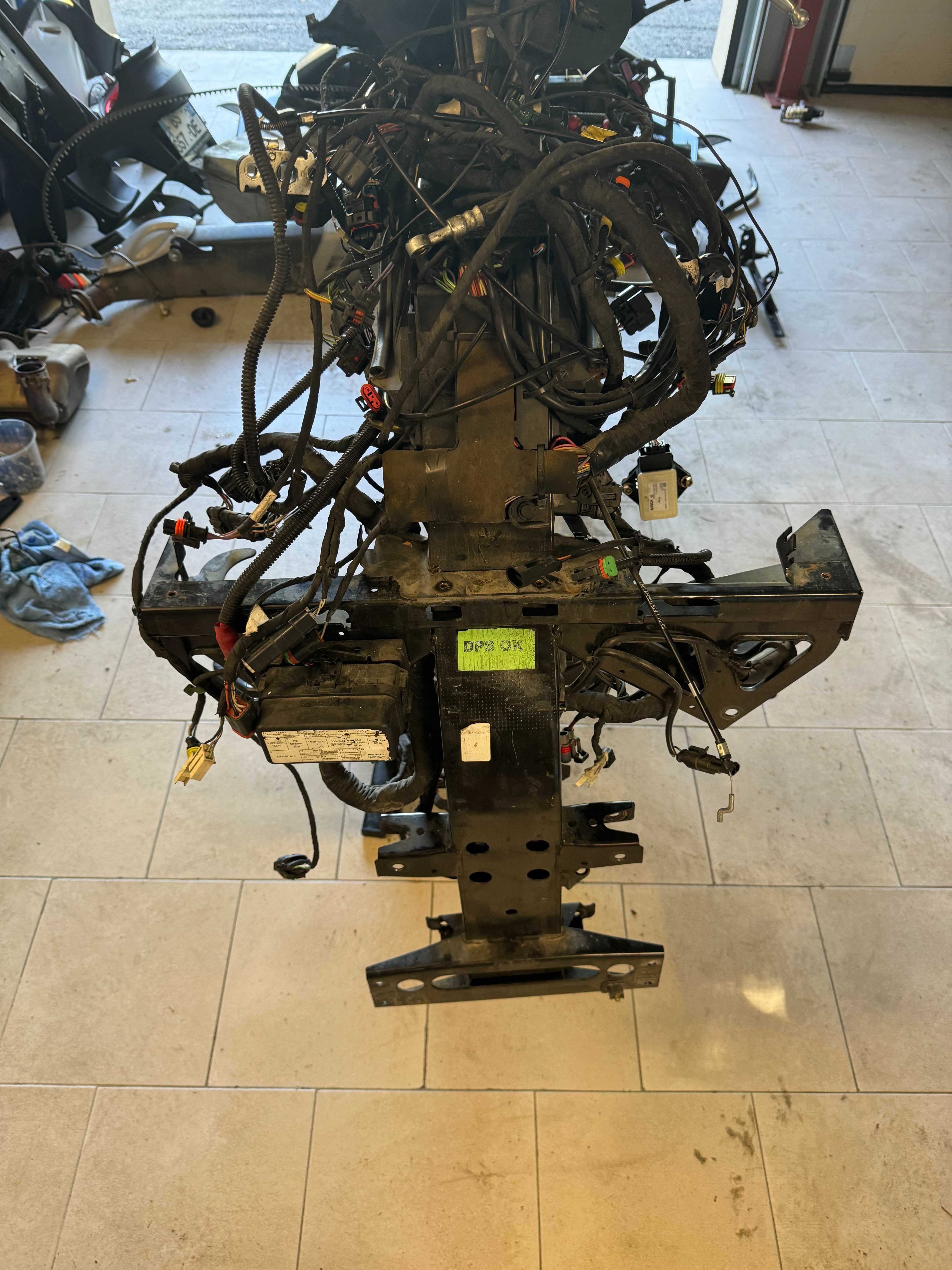 Prostowanie Ramy - Naprawa - Can-Am Spyder, Ryker, Polaris Slingshot
