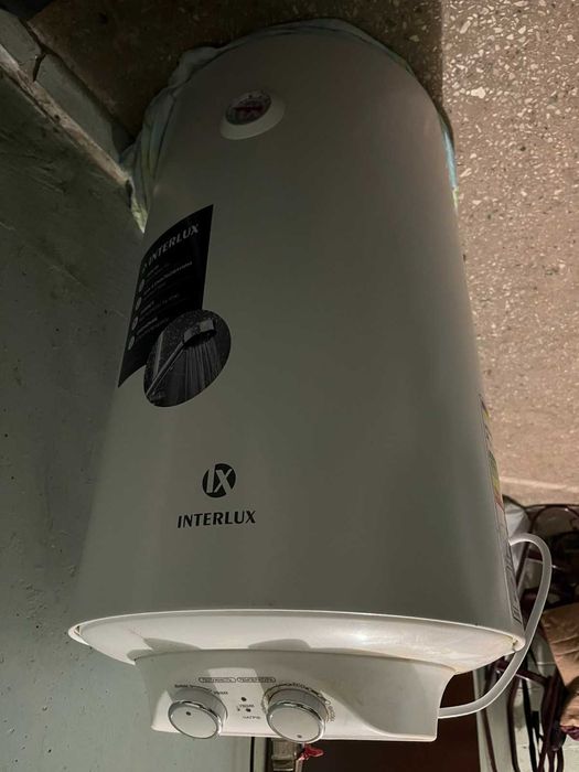 Продам водонагреватель новый