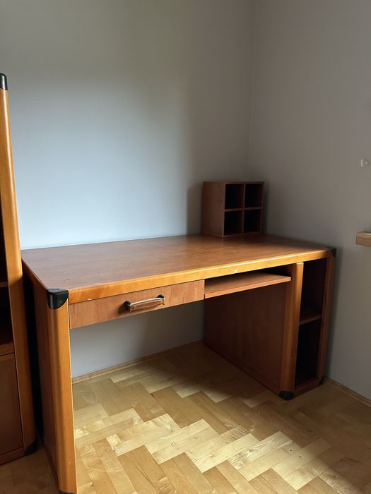 Zestaw mebli.