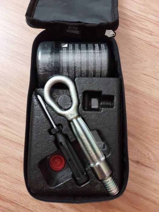 Компресор BMW X1 F48 X3 F25 X4 F26 ( Запаска дорожній набір