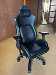 Крісло для геймерів Razer Iskur