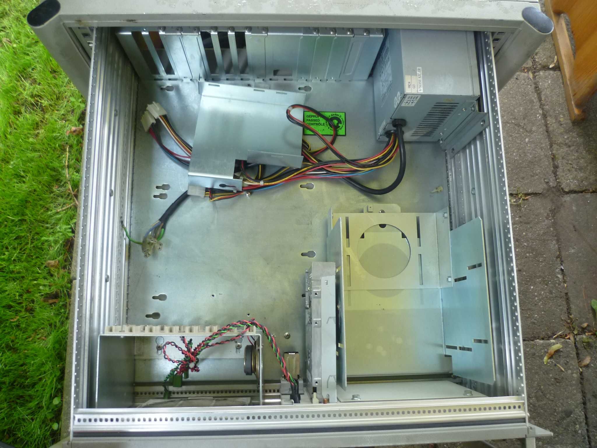 Komputer przemysłowy. Noma 2. Retrokomputer. System przeciwpożarowy.
