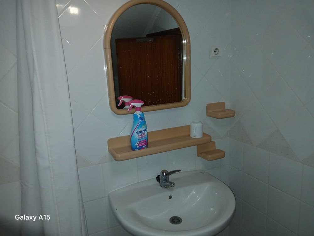 Quarto para arrendamento, quinta tranquila