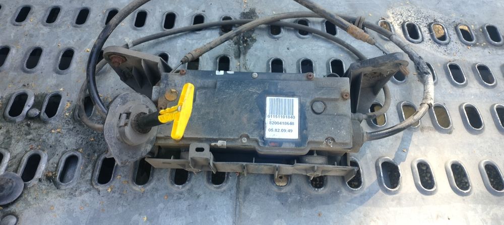 Hamulec postojowy ręczny elektryczny Renault grand scenic 2   2005r.