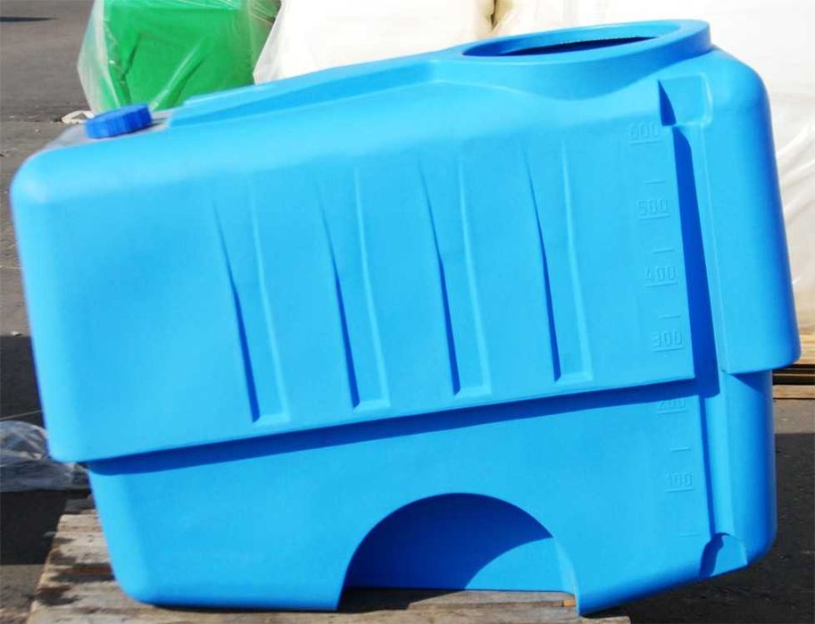 Бочка для оприскувача, ємність 600 л навісна