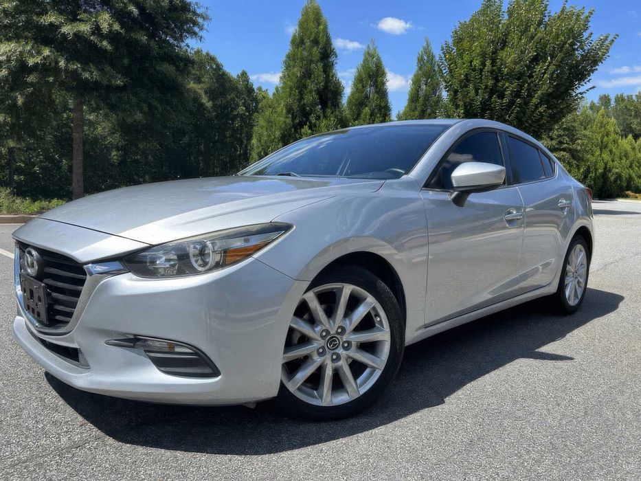 Mazda 3 Touring      2017