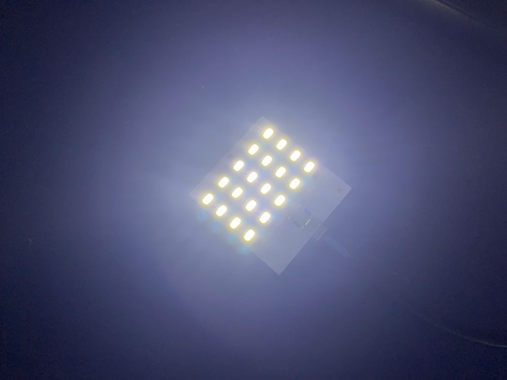 LED панель на 20 світлодіодів на металевій основі. дуже яскрава