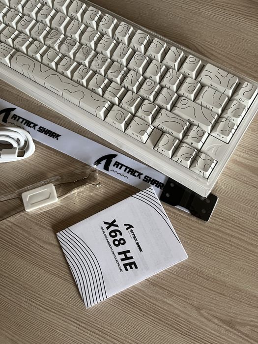 Нова клавіатура Attack Shark x68 he на магнітних свічах