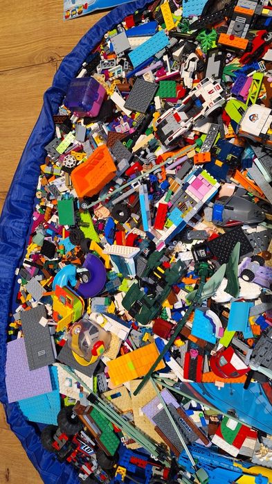 Lego 2 kg dla chłopaka plus 4 figurki