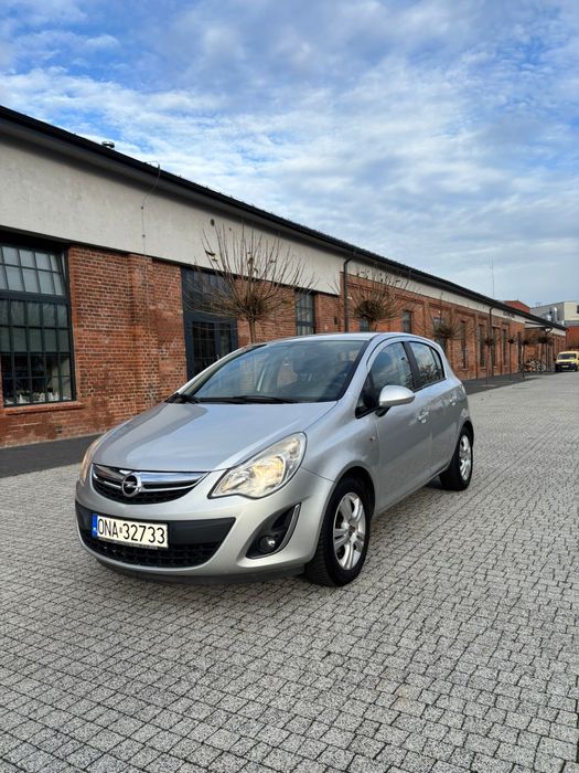 Opel Corsa 1.2 2011r klima Alu Serwis Prywatna