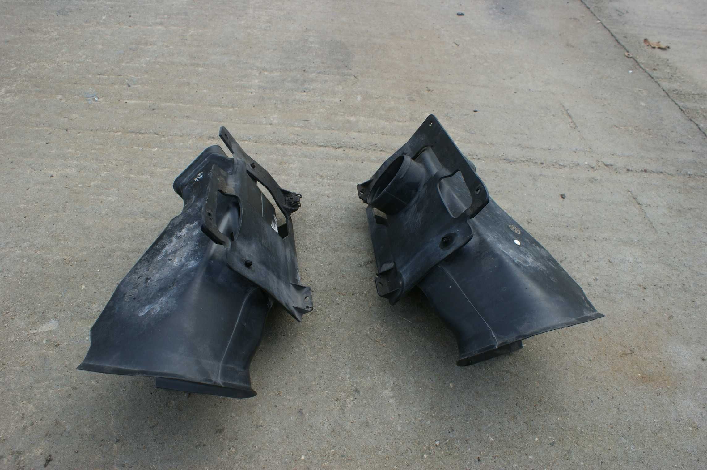 Bmw e46 coupe cabrio wlot wloty powietrza hamulców lewy prawy mpakiet