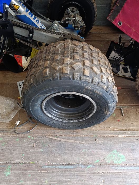 2 Pneus traseiras goldspeed jante 9 - 70%
