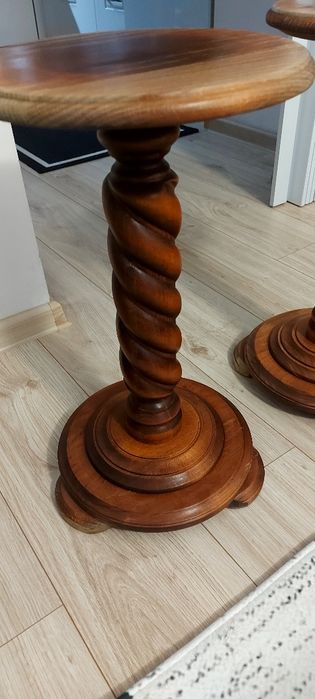 Piękne stare dwa kwietniki