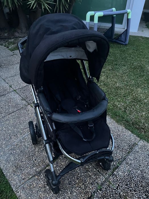 Carrinho de bebé em ótimo estado da Bebecar (Act) - Novo preço