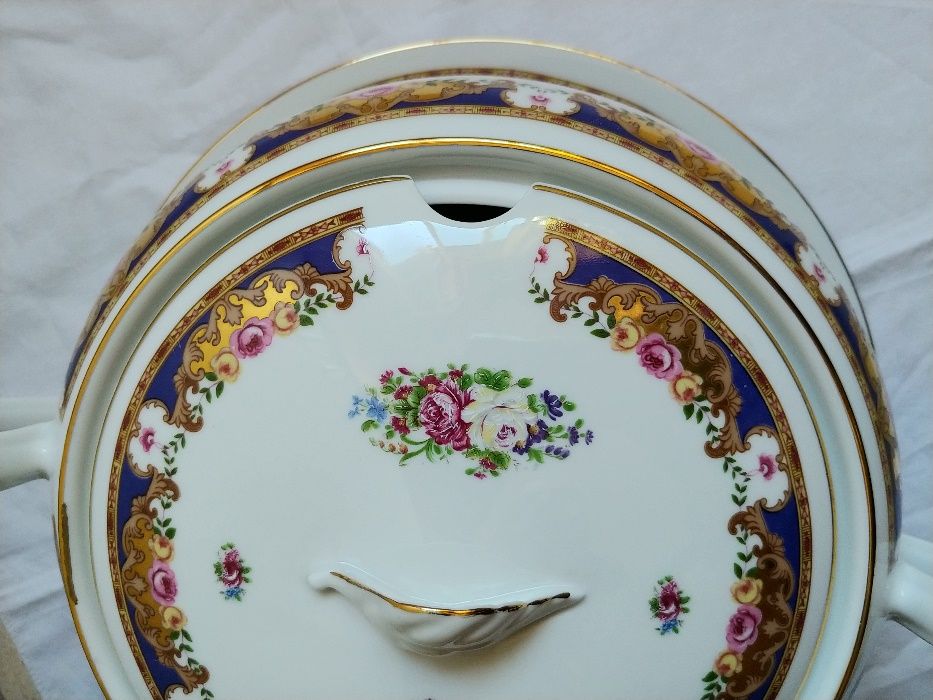 Terrina grande com prato porcelana Limoges novo