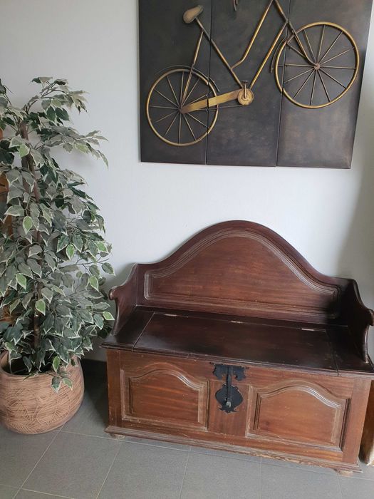 Banco /Bau em madeira