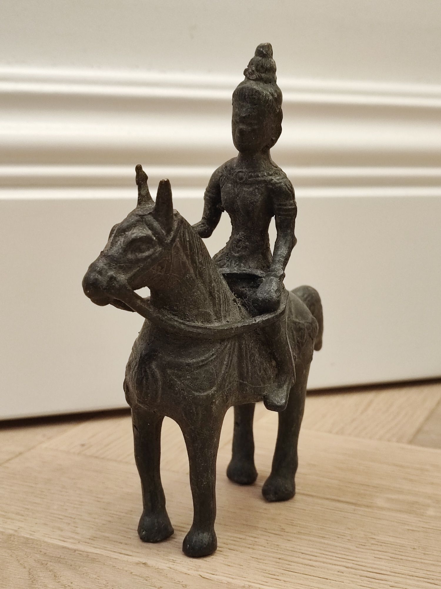 Birma bóstwo na koniu brąz figurka koń Azja