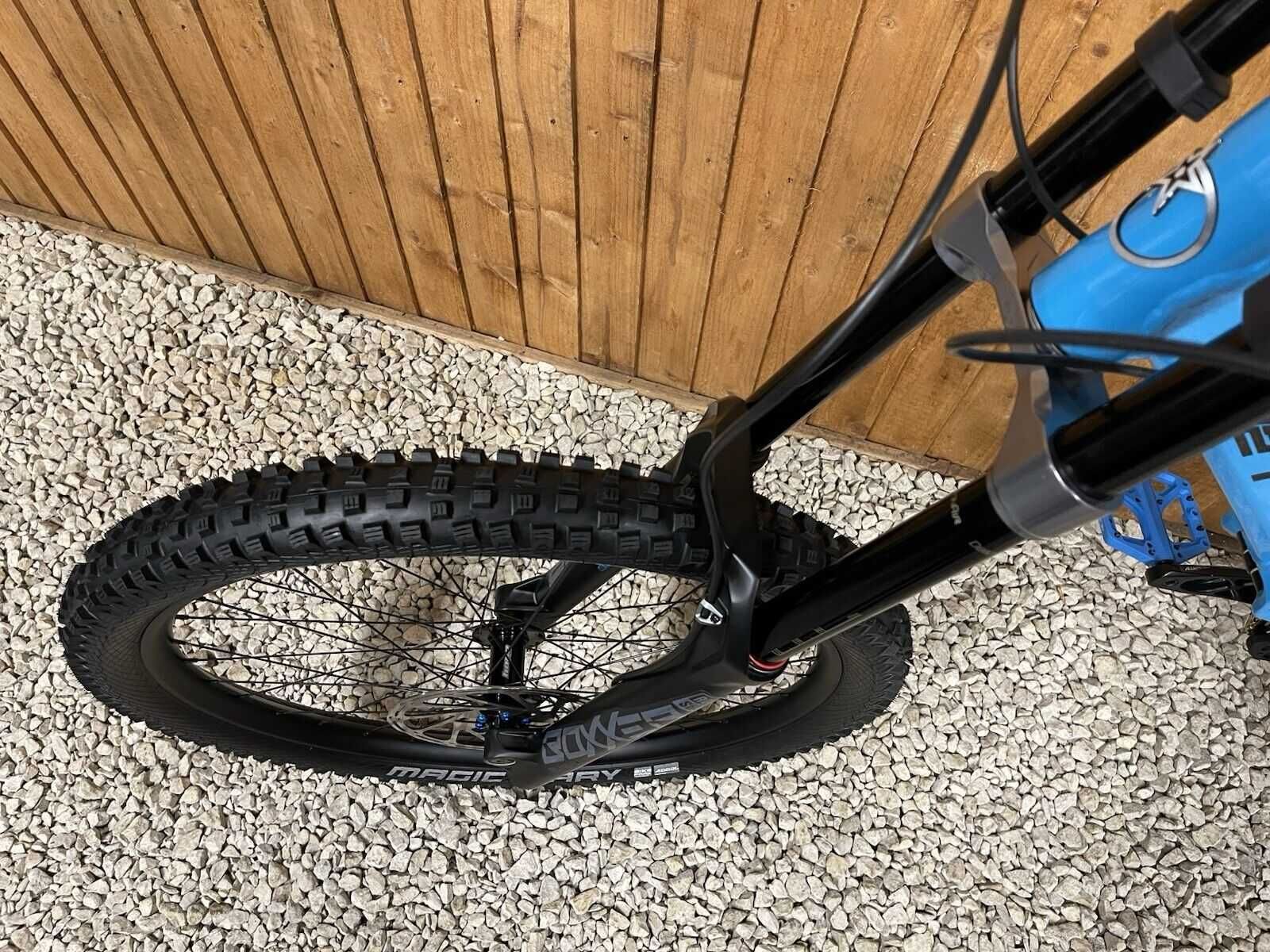 Bicicleta de Downhill Orange 327 RS com Suspensão Total