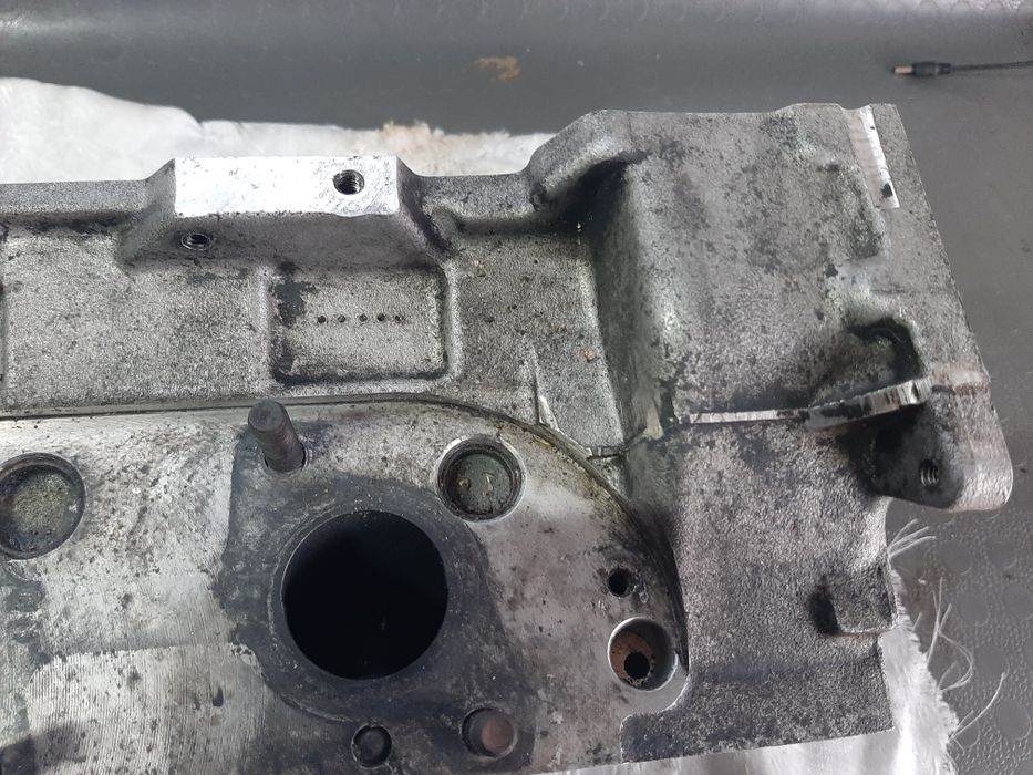 ГБЦ- Голова мотора Мерседес 2.2CDI