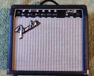 Amplificador combo Fender Frontman 15G