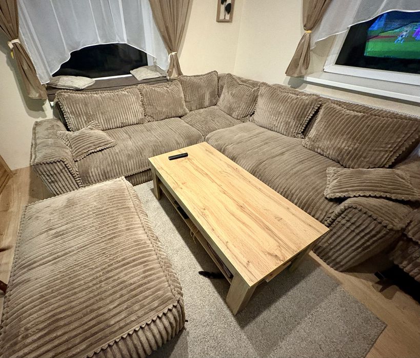 Zestaw wypoczynkowy . Naroznik  fotel, 6 krzesel