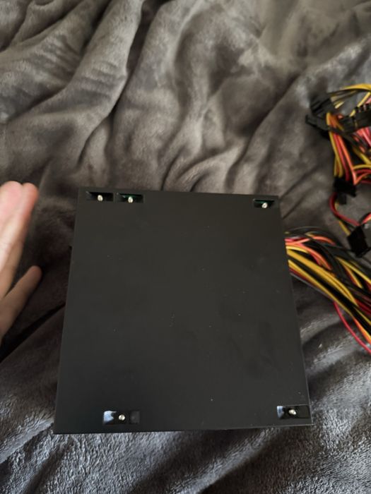 Zasilacz AEROCOOL PGS VX 750W 80 Plus jest gwarancja