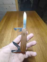 Victorinox Spartan wood