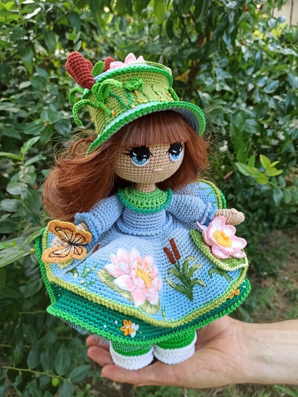 Интерьерная кукла,вязаная крючком на каркасе из натурального хлопка,