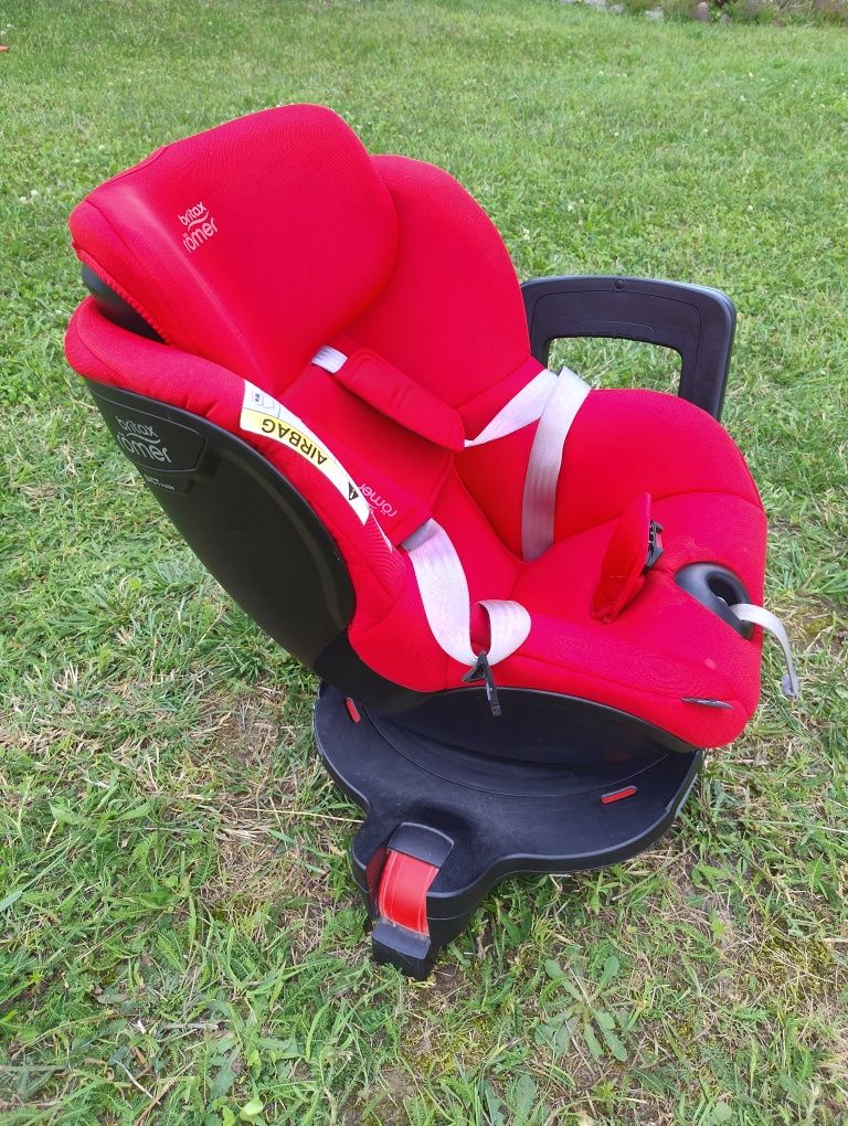 Fotelik obrotowy 9-18kg Britax Dualfix M i-size