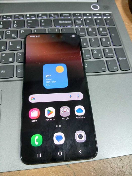 Samsung S22 на запчастини