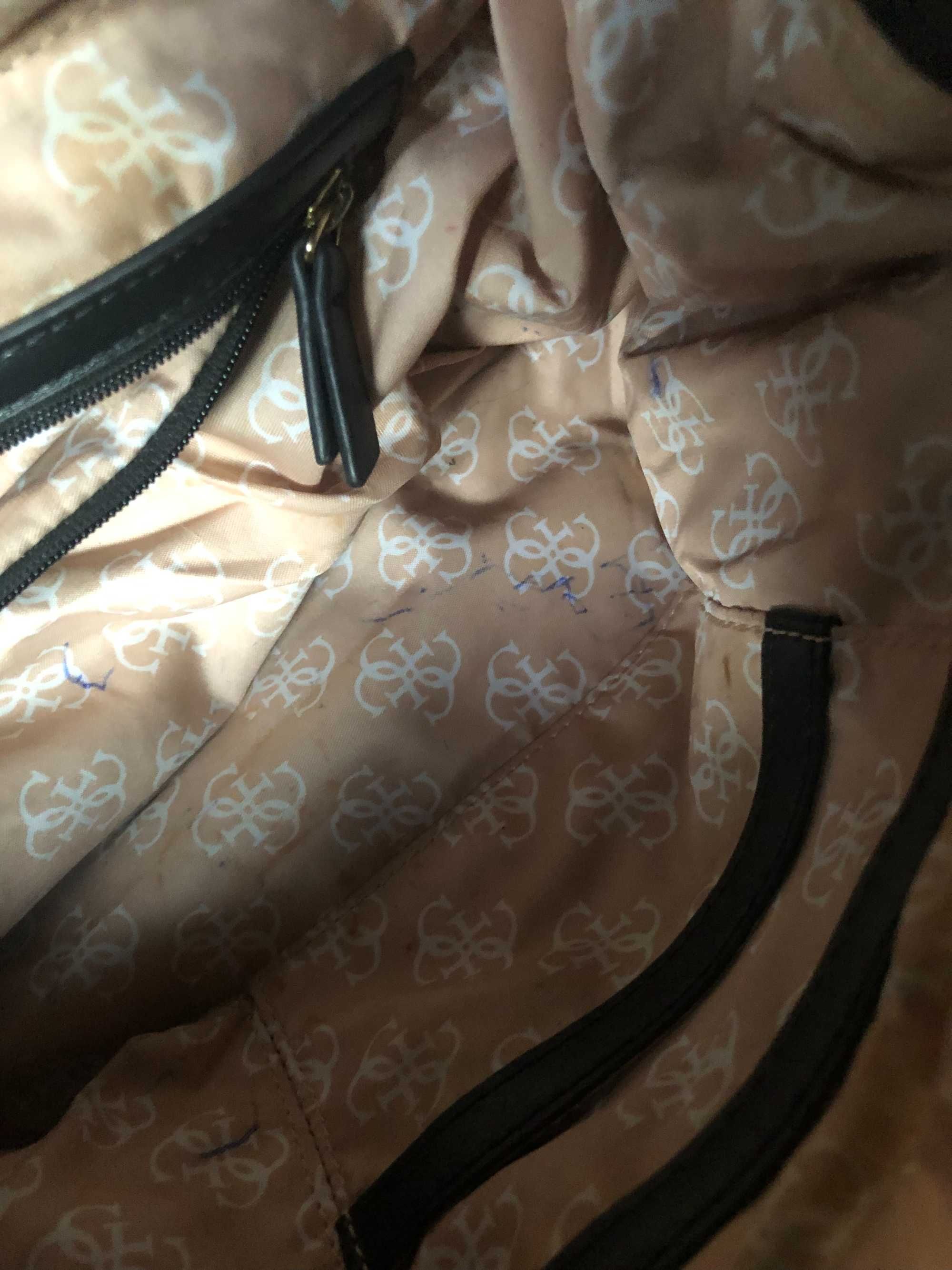 Czarna torba torebka shopper z wytłoczonym logo stan BDB