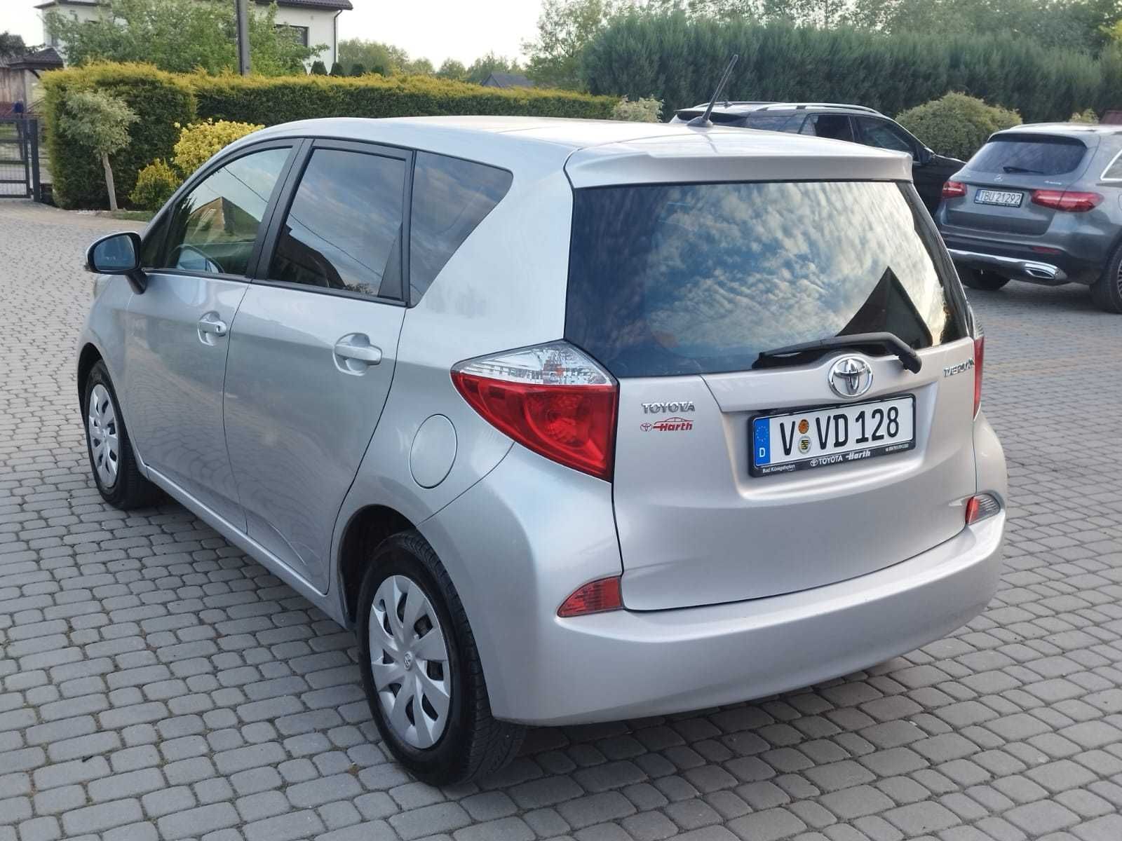 Toyota Verso-S. 1.4 D4D,90 KM,Klima,Kamera,Panorama-Dach,2014r.