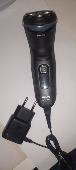 Duas máquinas de barbear