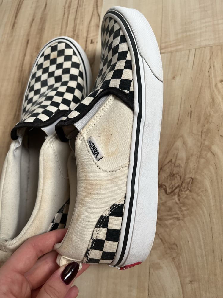 vans slip on w kratke
